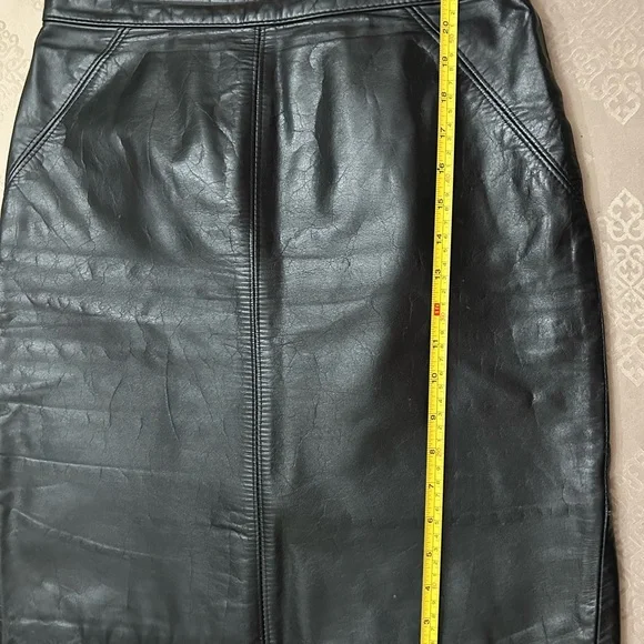 HOLT RENFREW LEATHER - Picture 5 of 8